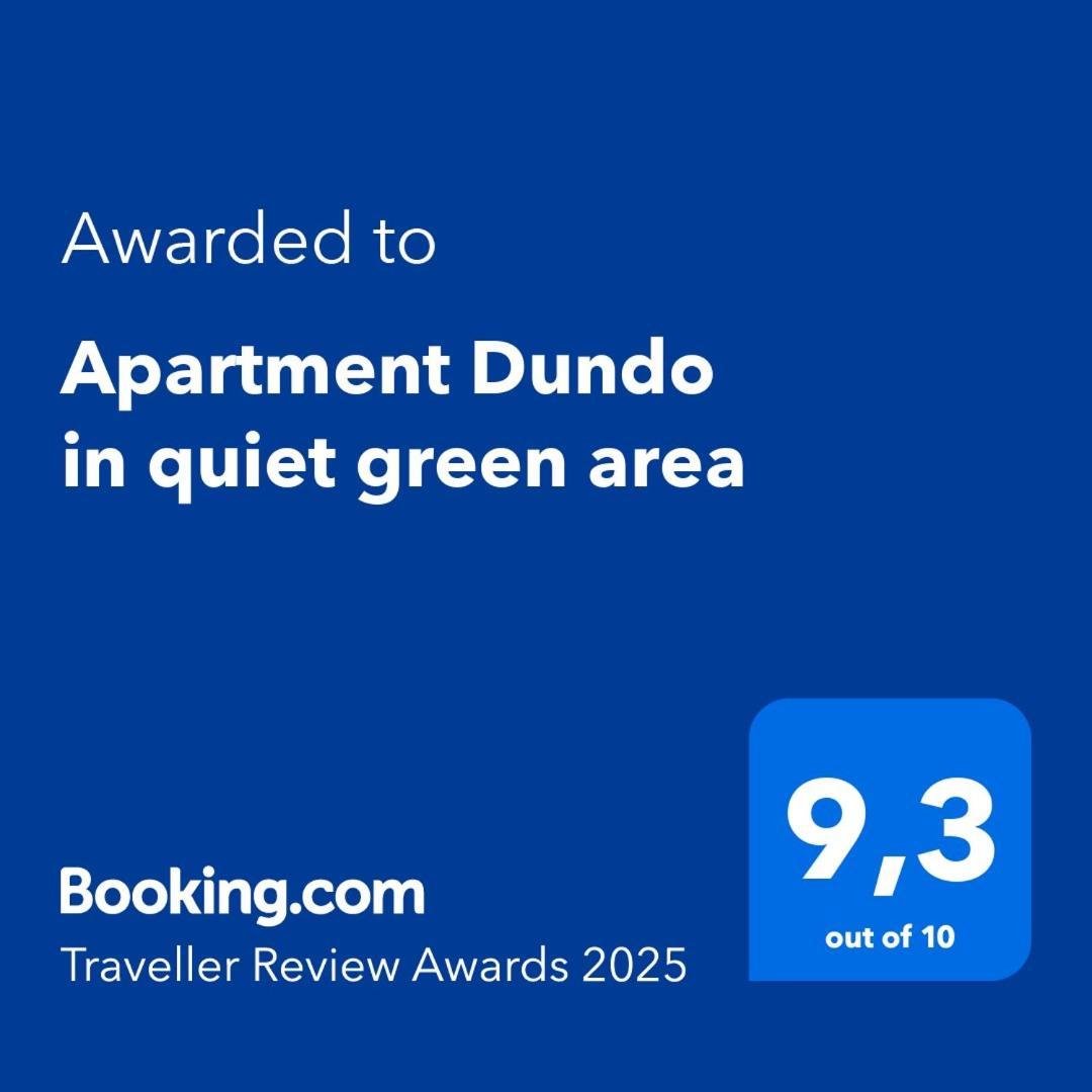 מדולין Apartment Dundo In Quiet Green Area מראה חיצוני תמונה